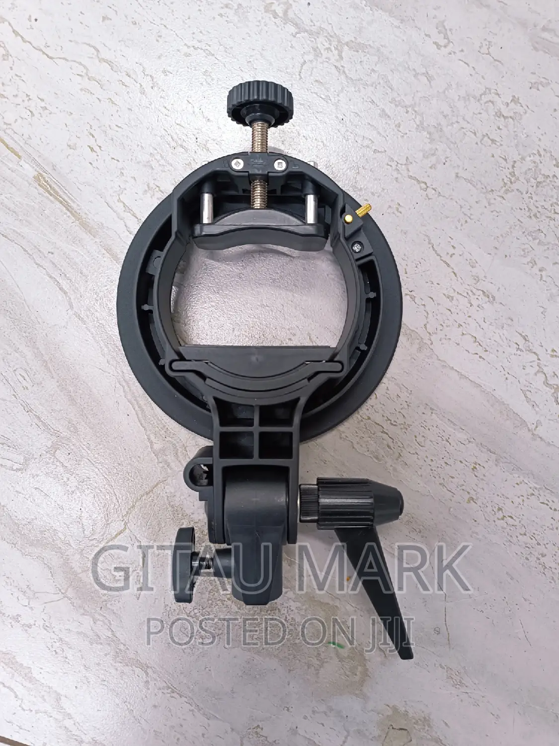S Type Bracket for Bowens Mount Softboxes
