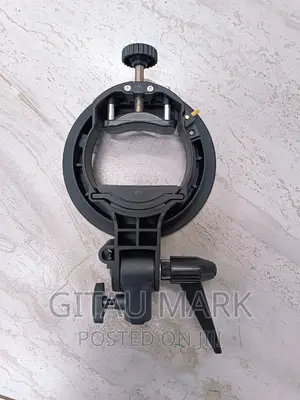 S Type Bracket for Bowens Mount Softboxes
