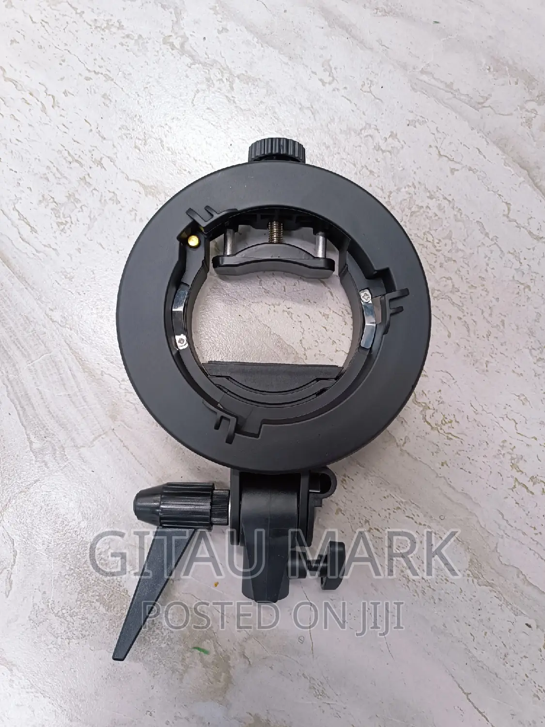 S Type Bracket for Bowens Mount Softboxes