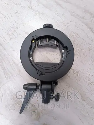 S Type Bracket for Bowens Mount Softboxes