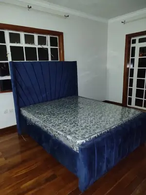 Blue 5/6 Bed