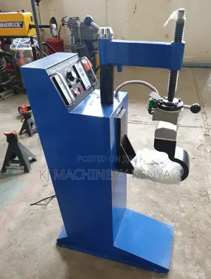 High Quality Tyre Vulcanizer Machine