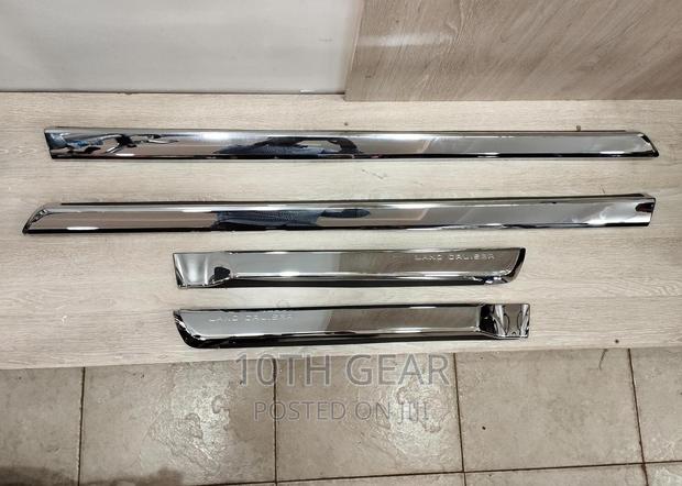 Land Cruiser FJ200 Body Chrome Door Mouldings LC