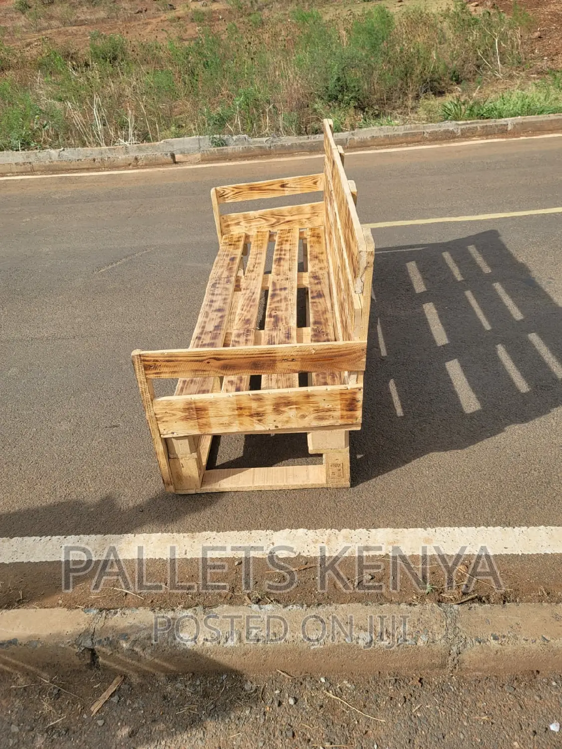 3/4 Seater Pallet Sofa. (#82)