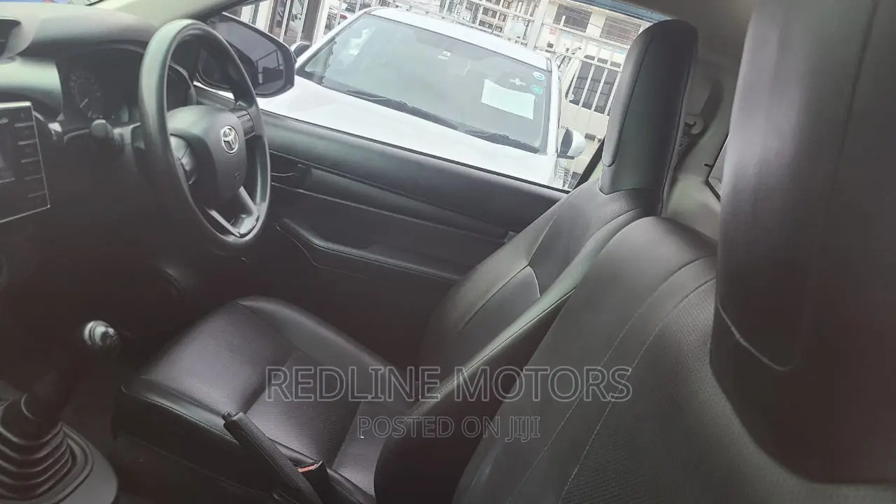 Toyota Hilux 2017 Pearl
