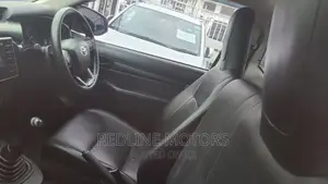 Toyota Hilux 2017 Pearl
