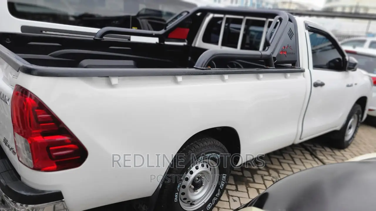 Toyota Hilux 2017 Pearl
