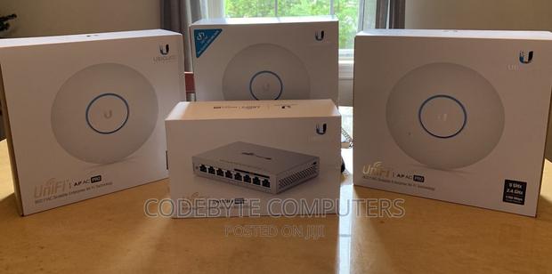 Ubiquiti Access Point Unifi PRO UAP-AC-PRO - main view