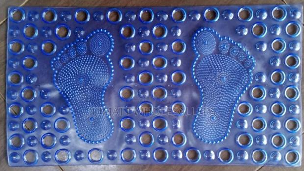 Rectangular Anti-Slip Bathroom Mats Available in All Colours