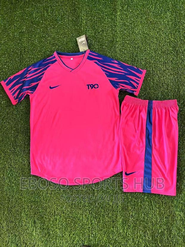 Yellow, Nike Football Uniform. - thumbnail 3