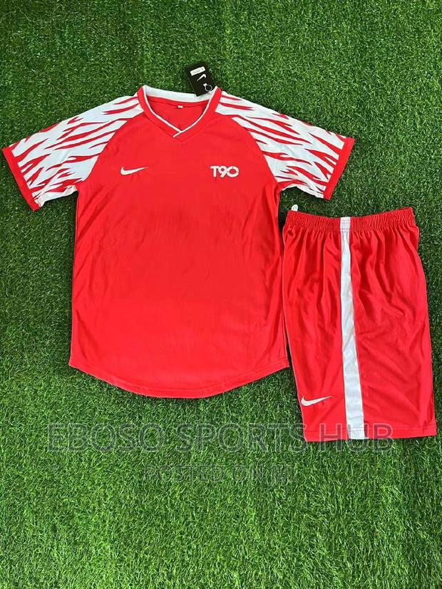 Yellow, Nike Football Uniform. - thumbnail 4