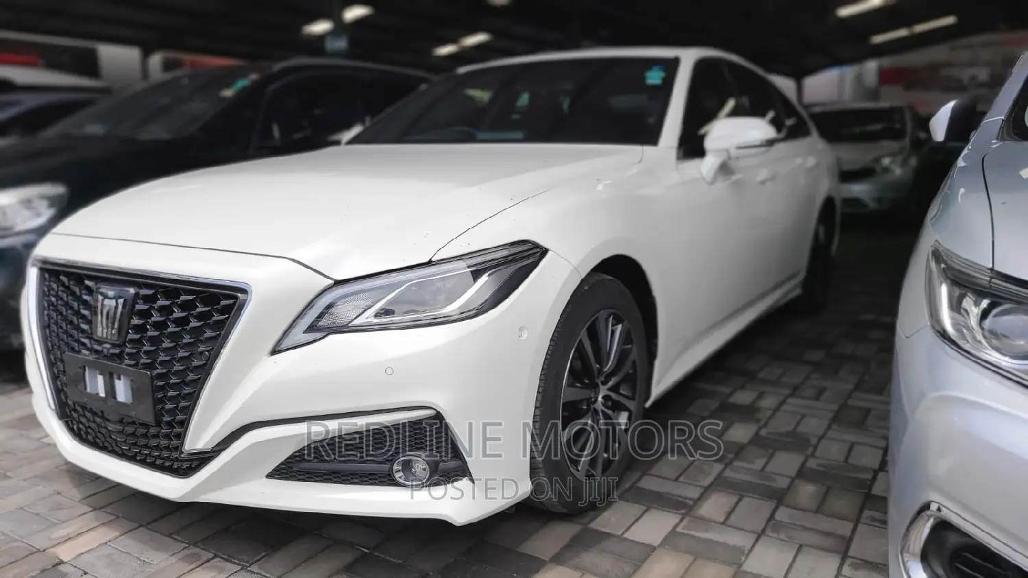 Toyota Crown 2018 Pearl