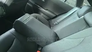 Toyota Crown 2018 Pearl