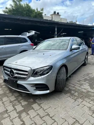 Mercedes-Benz E250 2017 Silver