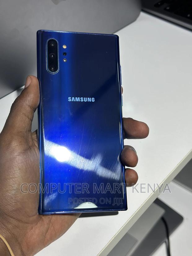 Samsung Galaxy Note 10 Plus 256 GB Blue - main view