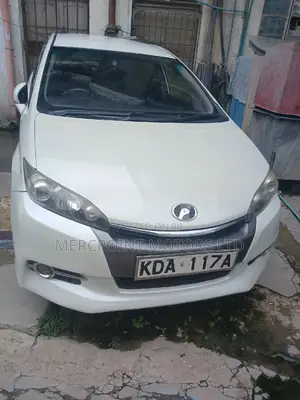 Toyota Wish 2013 White