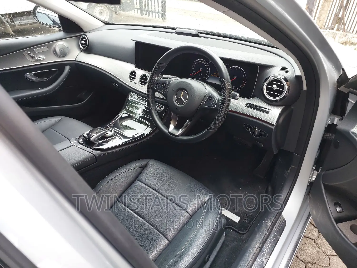 Mercedes-Benz E250 2017 Silver