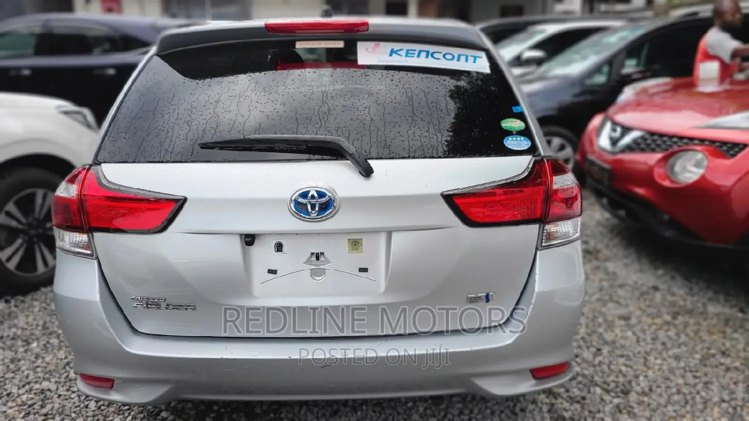 Toyota Corolla Fielder 2017 Silver