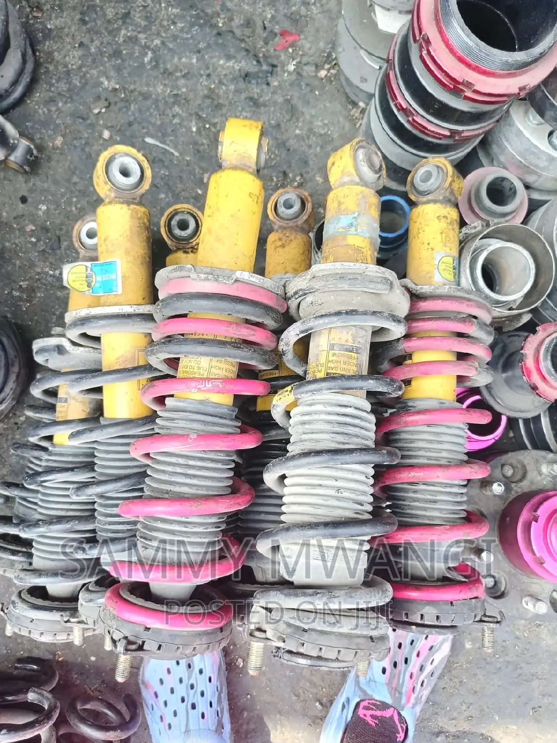 Subaru Legacy Impreza Legacy Rear Shocks Complete