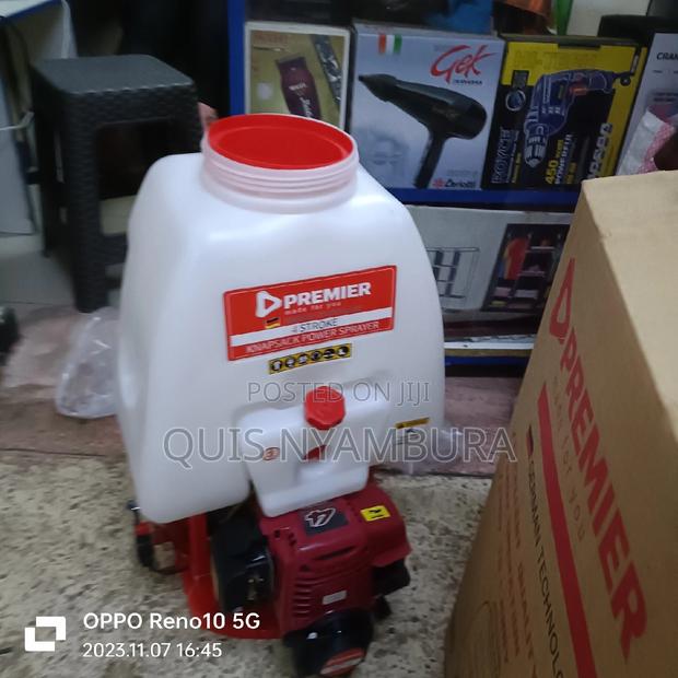 Knapsack Sprayer Petrol Powered 4stroke. - thumbnail 3