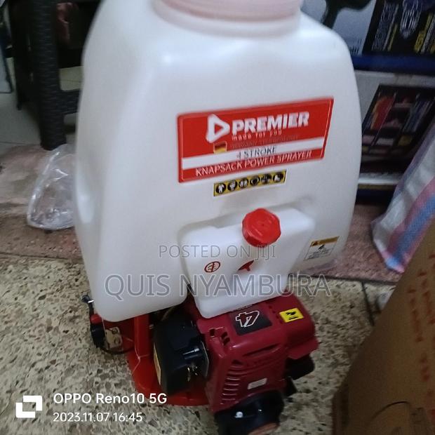 Knapsack Sprayer Petrol Powered 4stroke. - thumbnail 4