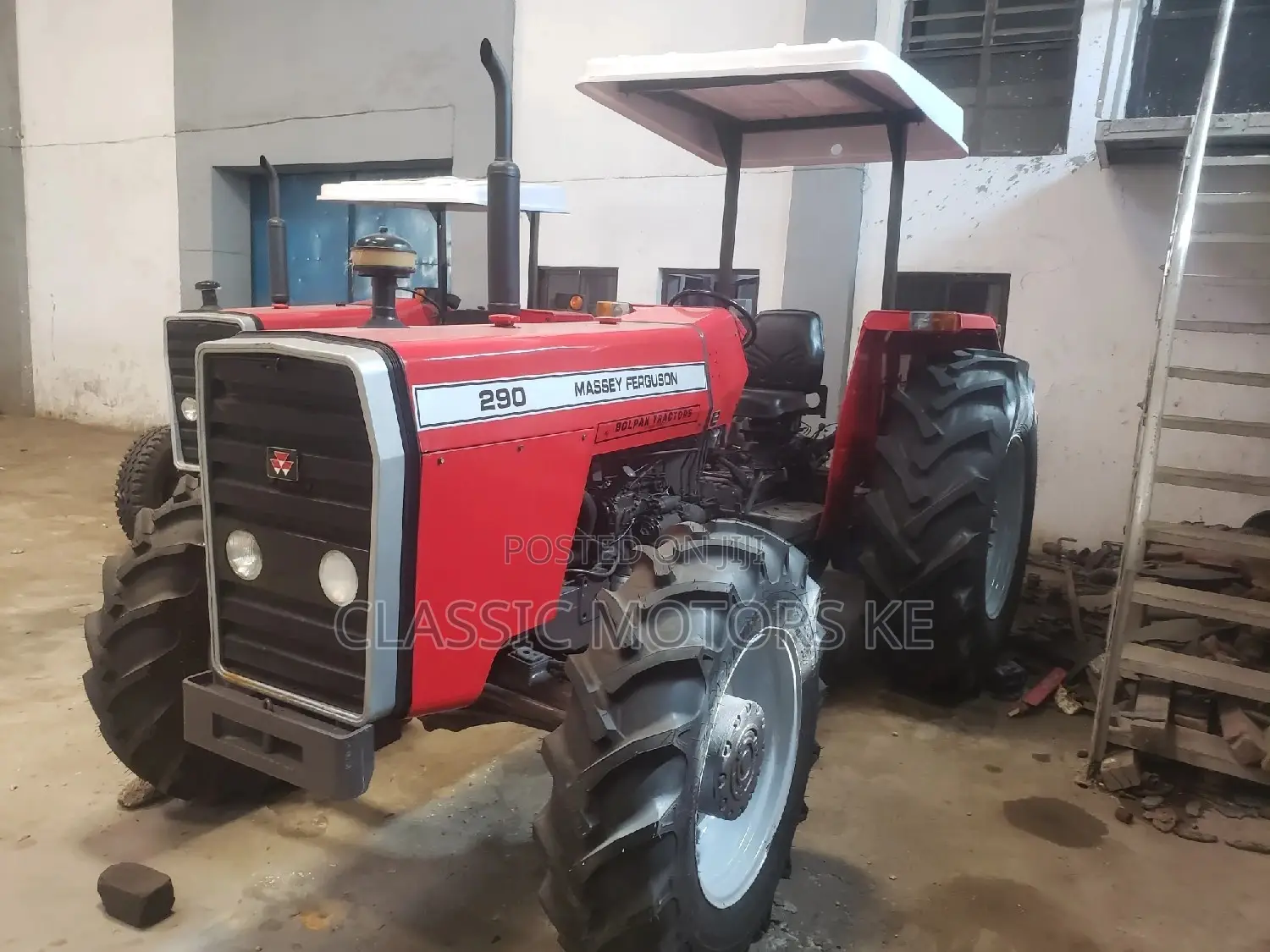 Massey Ferguson MF 290, 4 Wheel Drive Tractor