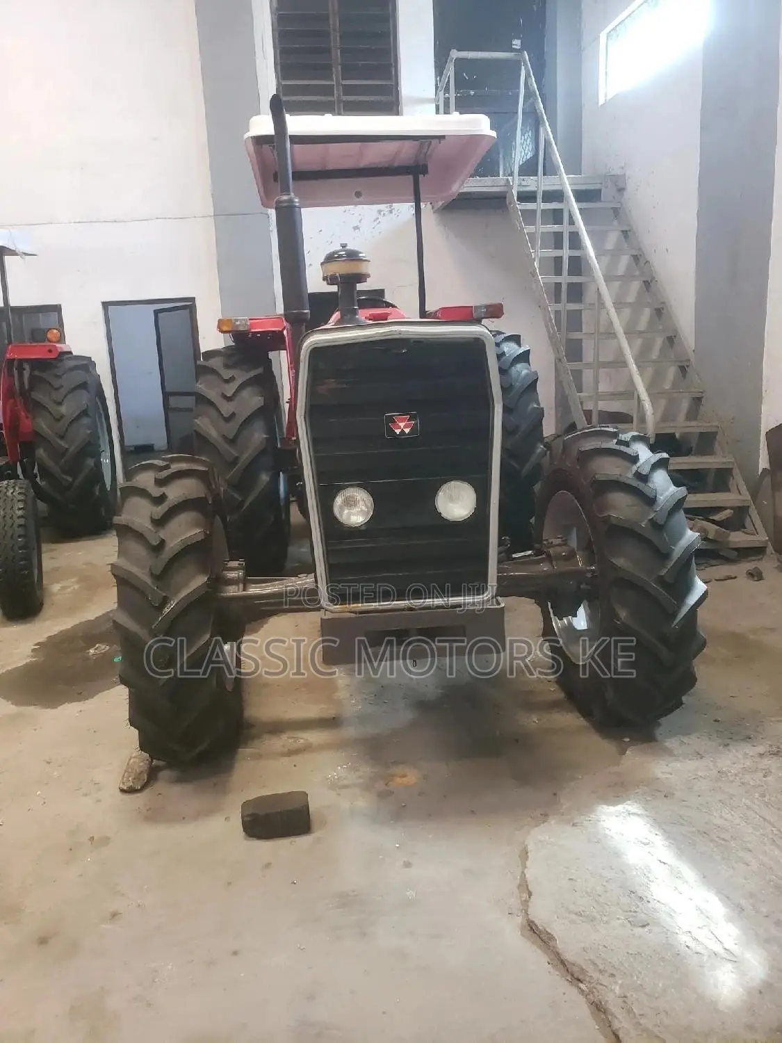 Massey Ferguson MF 290, 4 Wheel Drive Tractor