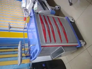 Crash Cart / Emergency Trolley.