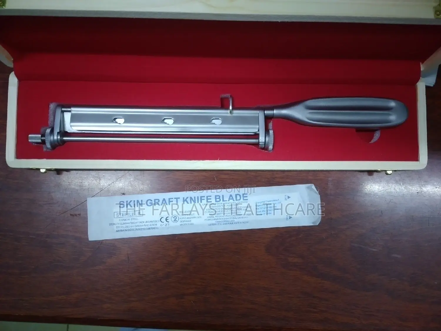 Skin Grafting Knife With Blade.