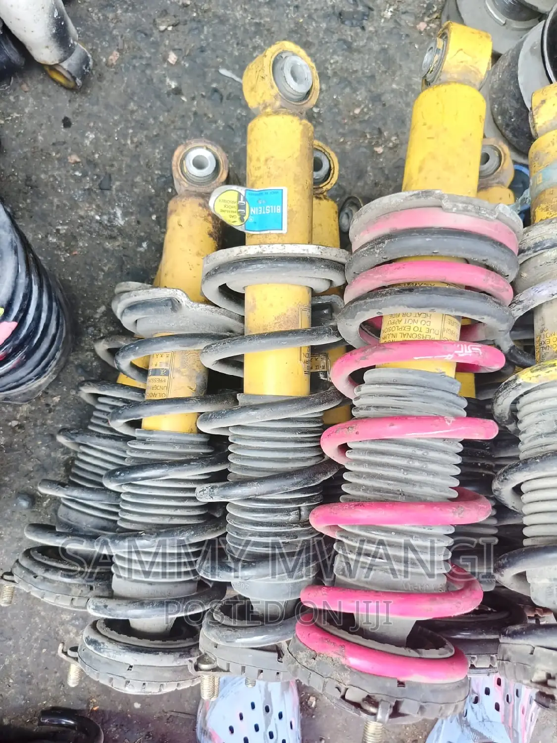 Subaru Blistain Shocks Impreza Legacy for Ex