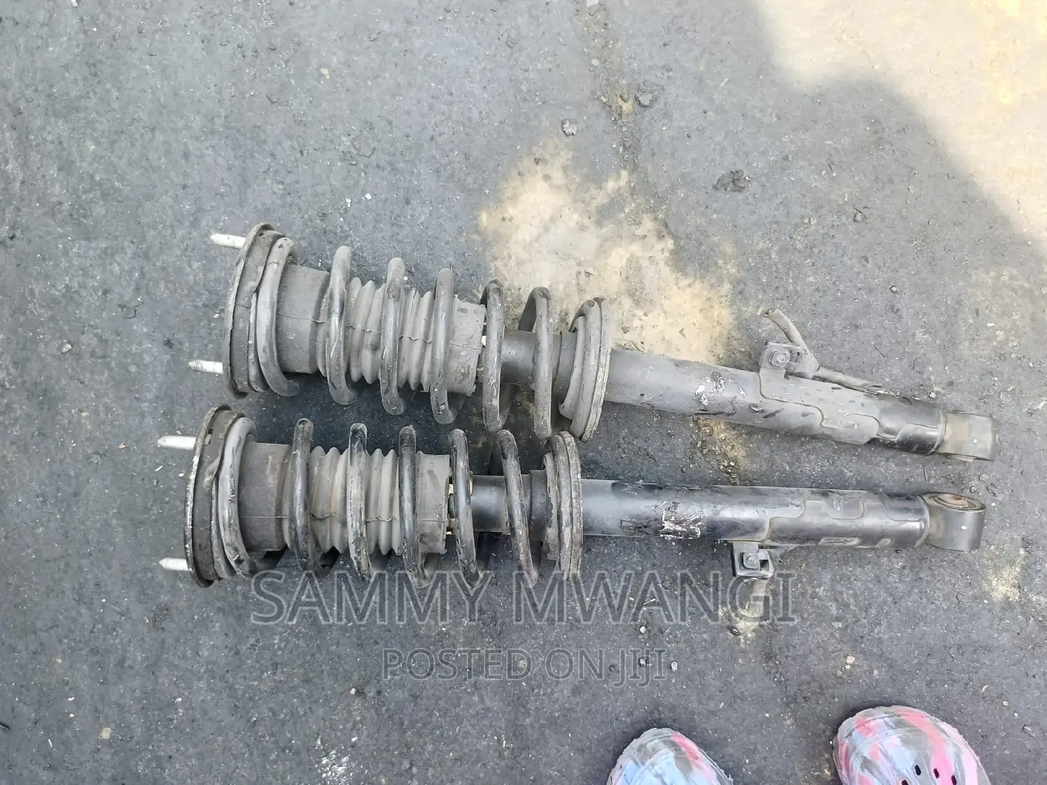 Toyota Crown Mark X Complete Shocks