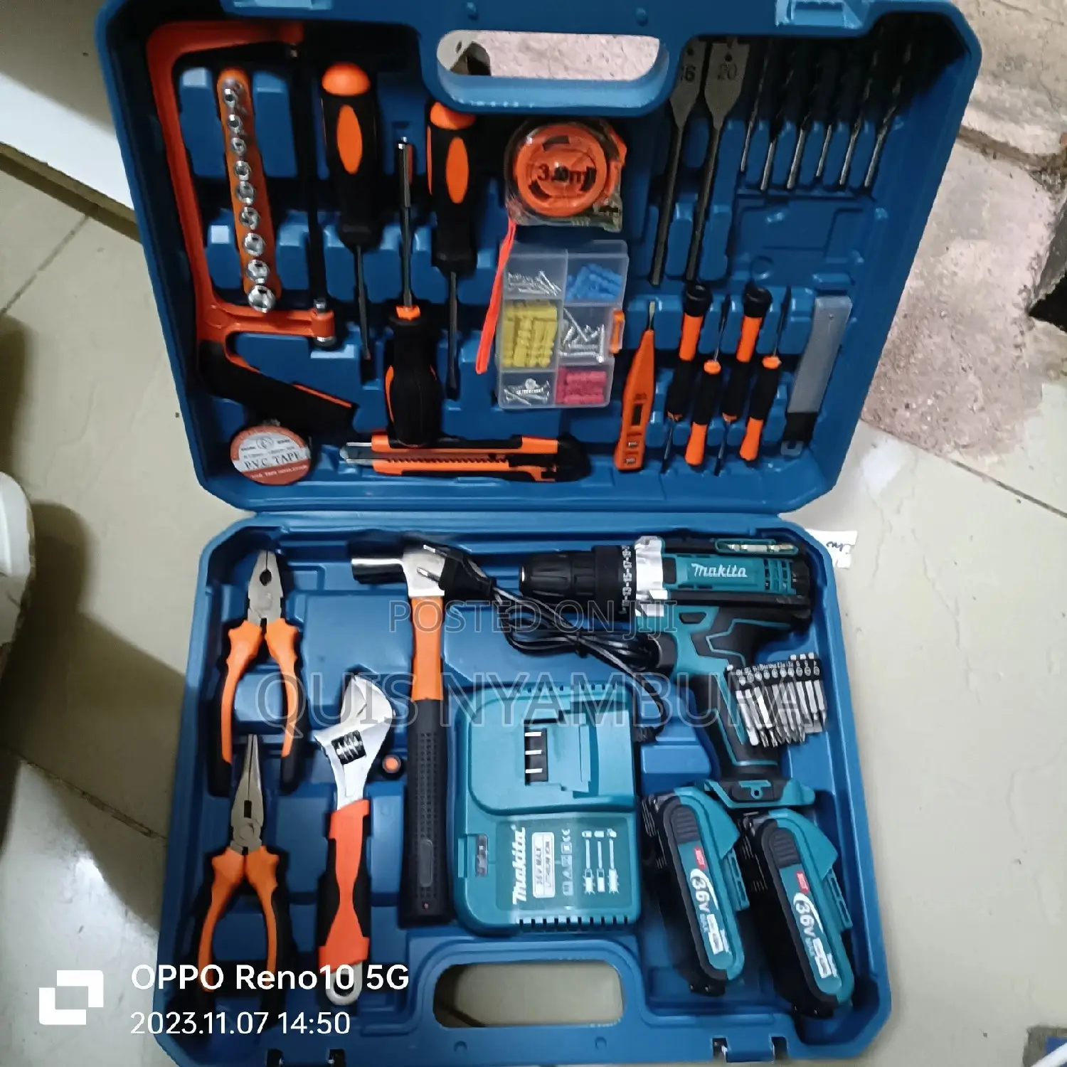 Makita Cordless Drill/Rechargeable Drill Set