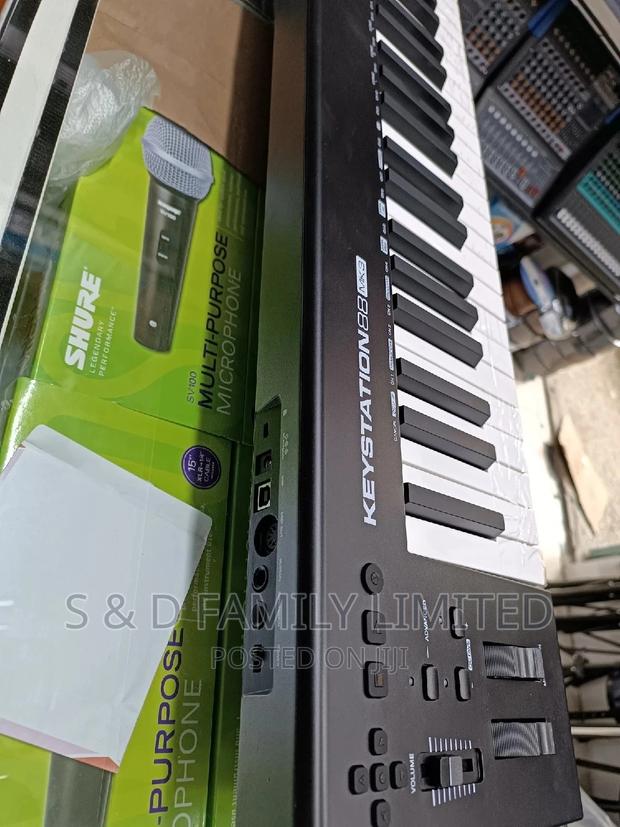 M-Audio Keystation 88 MK3 88-Key Keyboard Controller - thumbnail 5