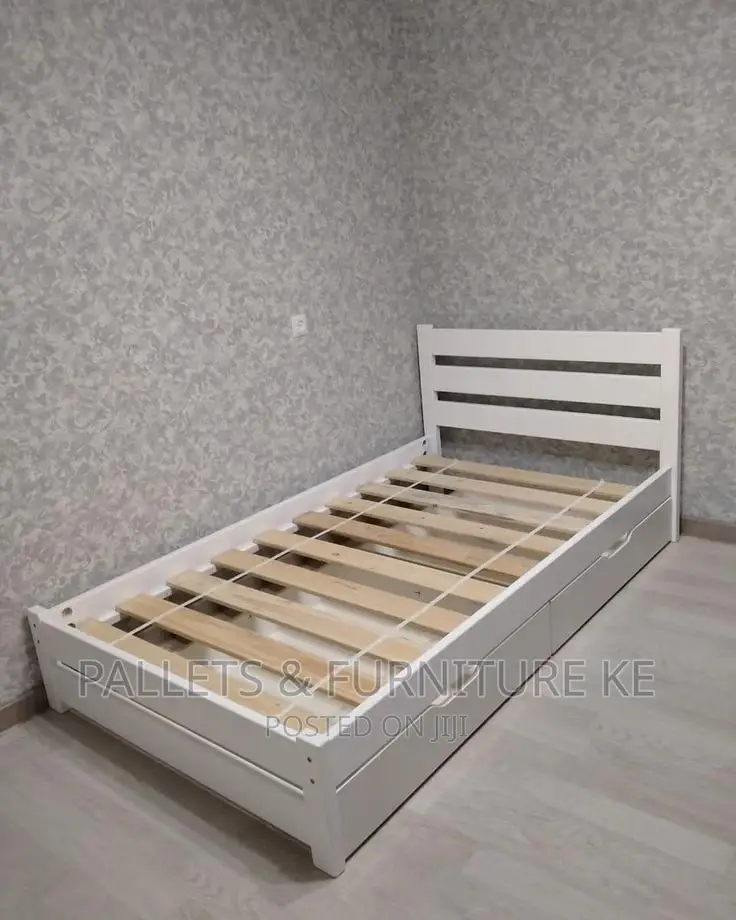 Pallet Wardrobe