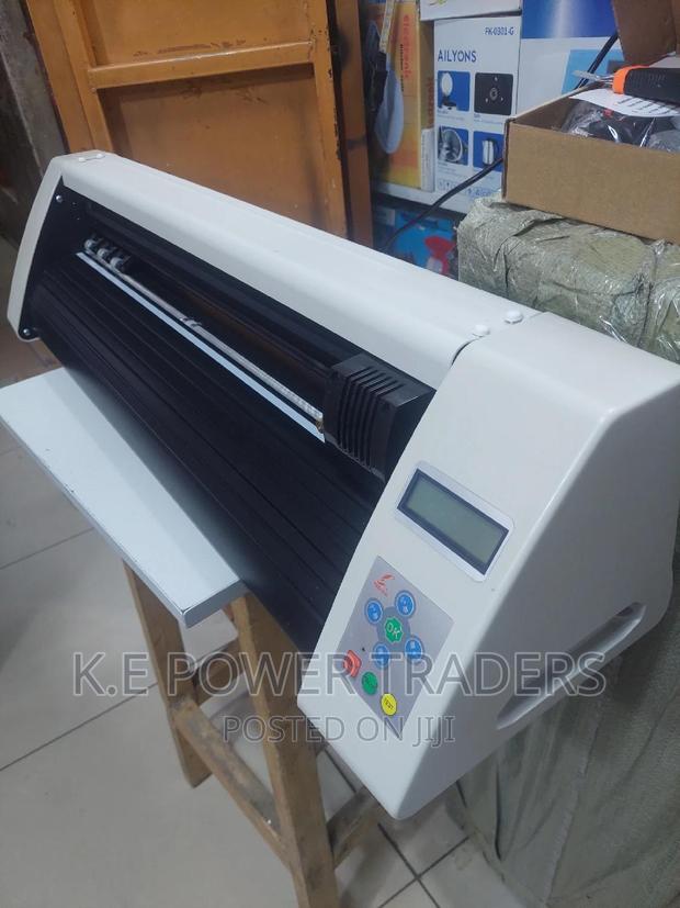 720mm Vinyl Cutting Plotter - main view