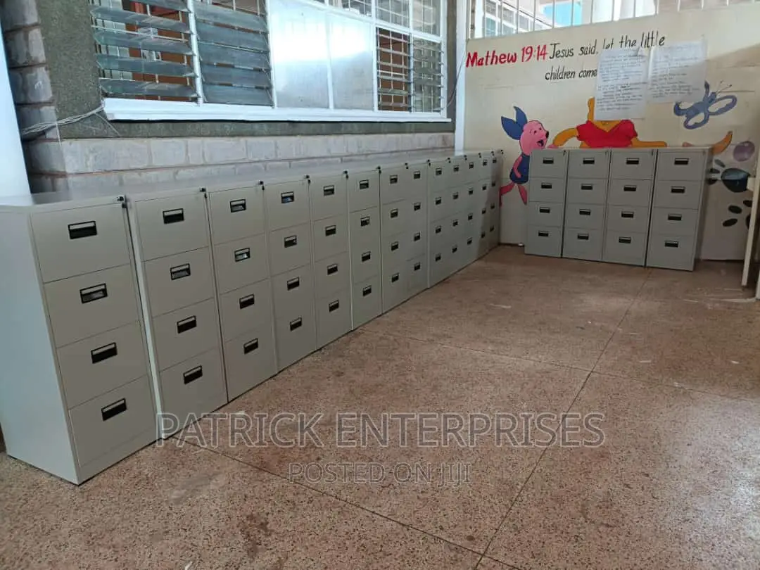 Morden Metallic Filling Cabinet 4 Drawers