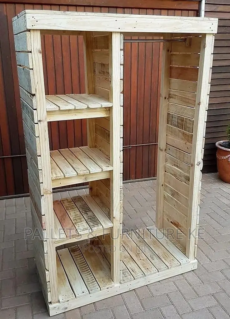 Pallet Wardrobe