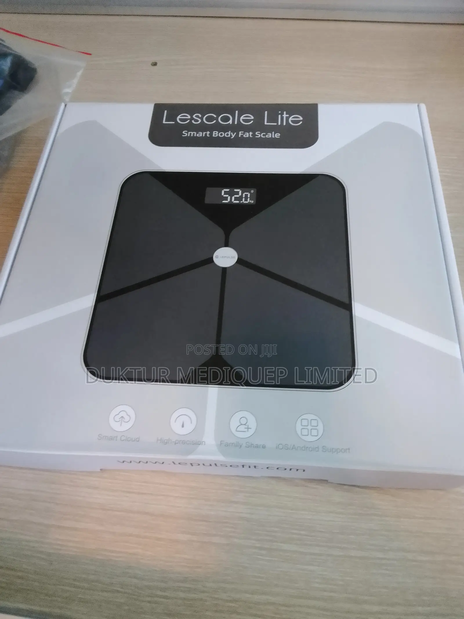 Weight Scale With Smart App, Keeps More Than 100 Users