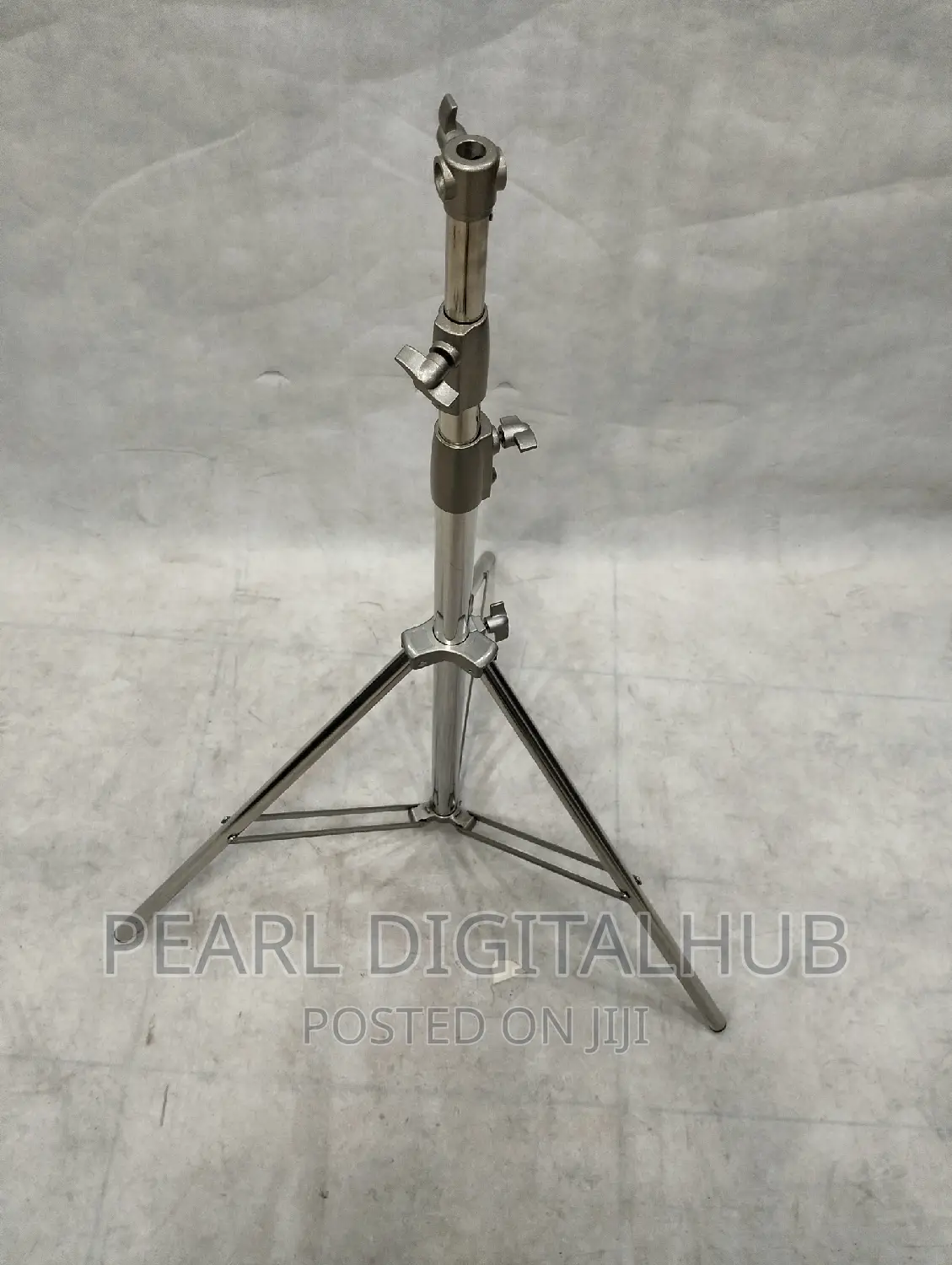 Silver Heavy Duty Light Stand