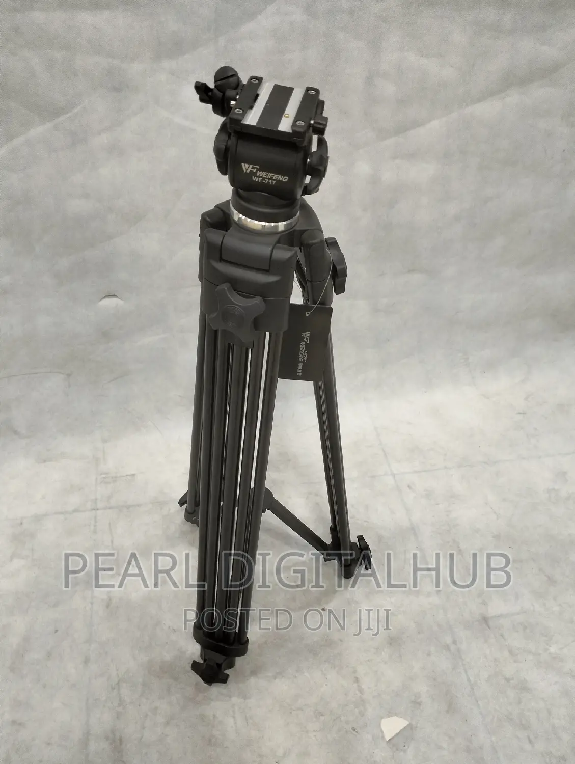 Weifeng Wf 717 Tripod Stand With Fluid Hydraulic Head
