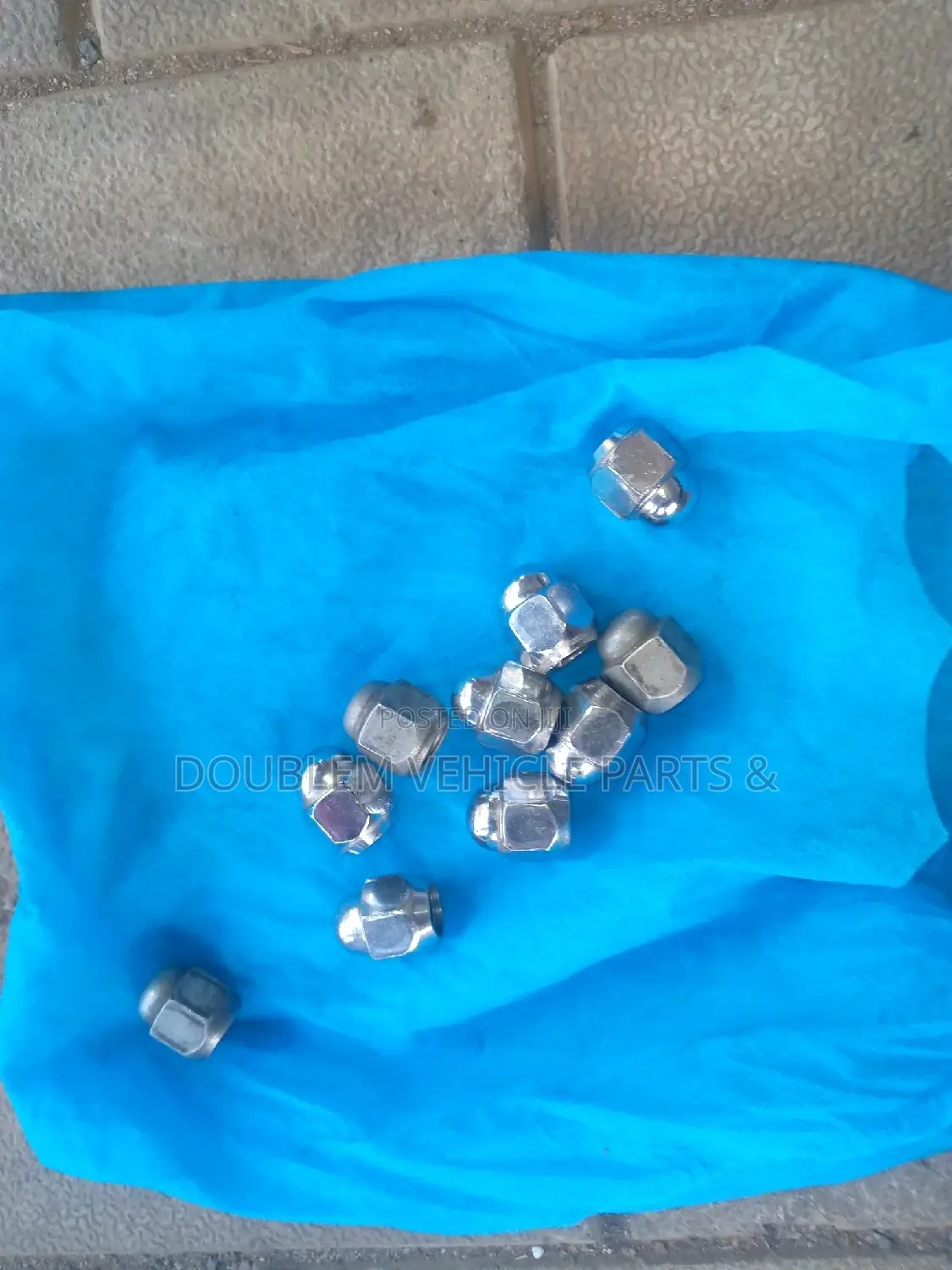 Wheel Nuts/Studs Subaru Forester SH5 Size 19/Size 19