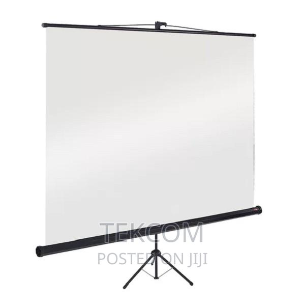 Tripod Projector Screen 145 X 145cm 60 X 60 - thumbnail 2
