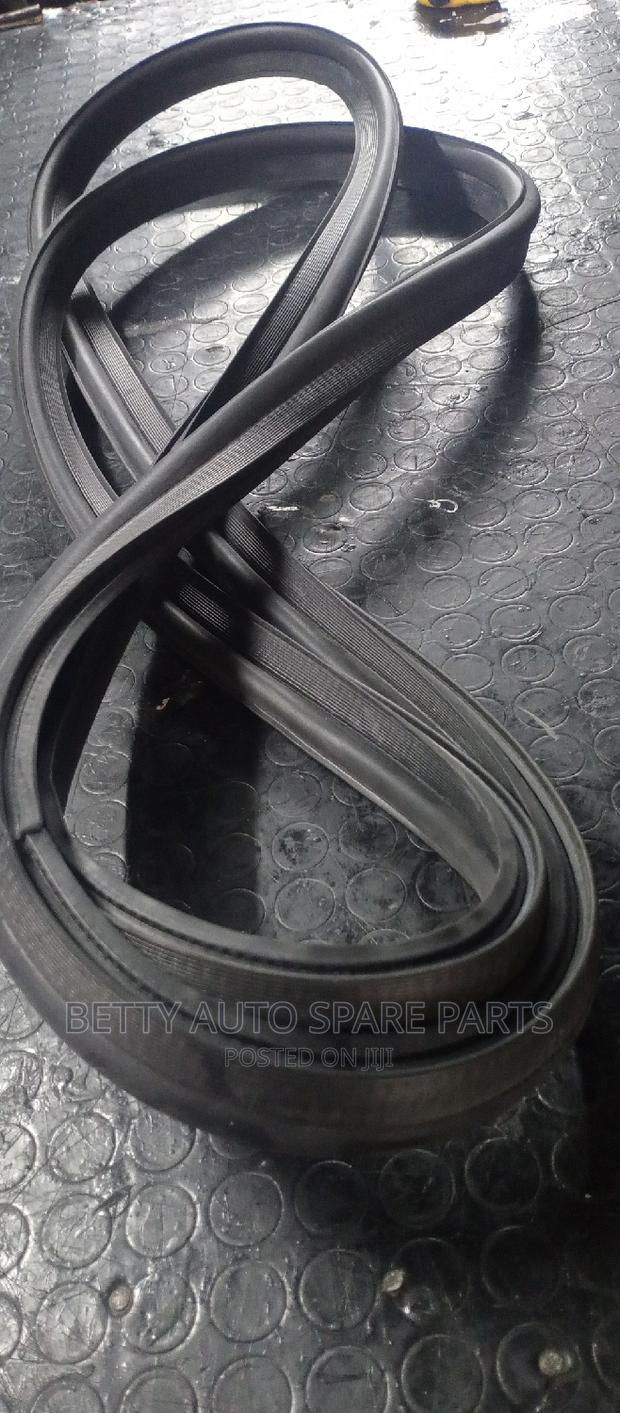 Subaru Impreza Boot Rubber - main view