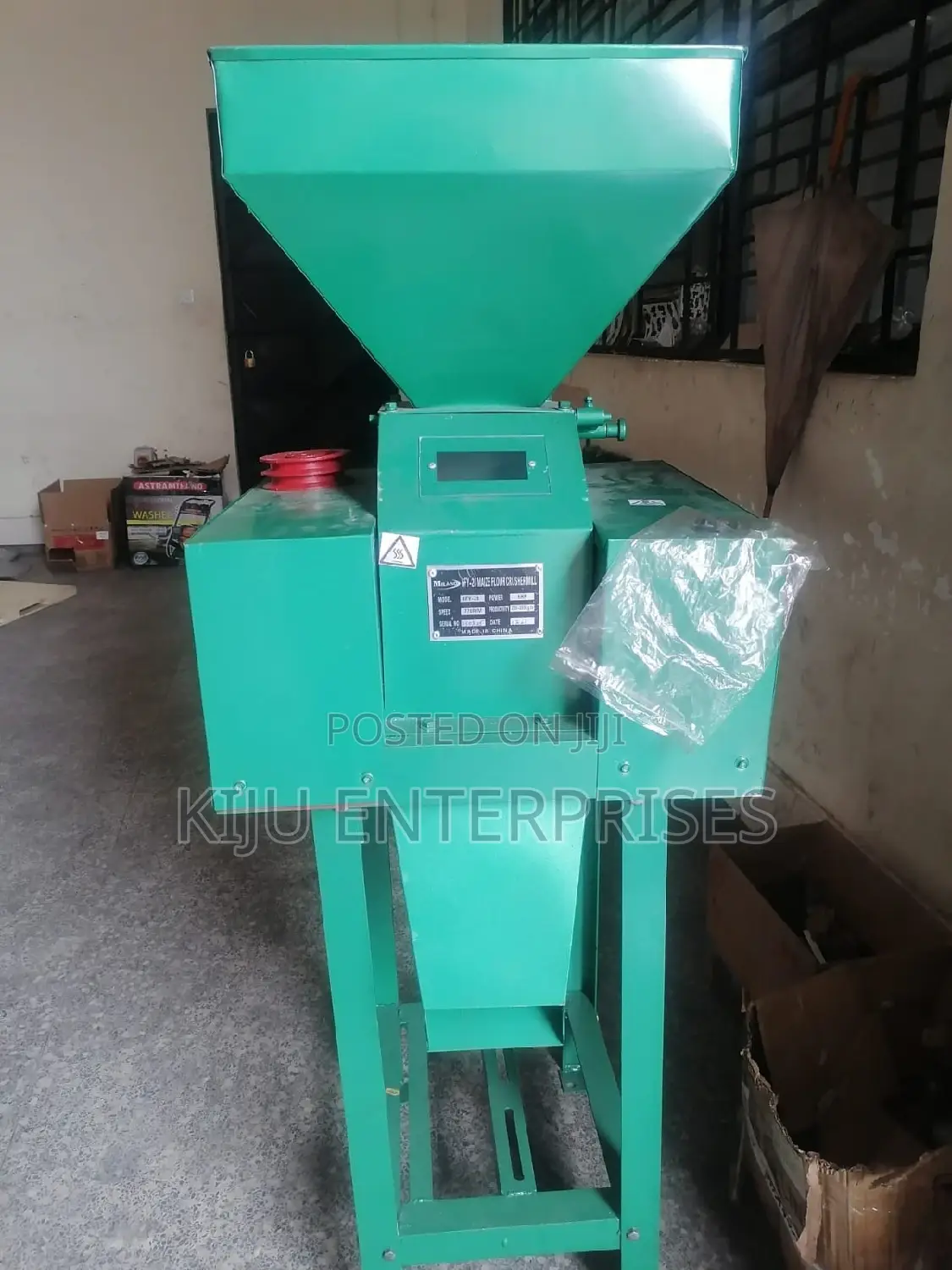 Maize Crusher -Machine