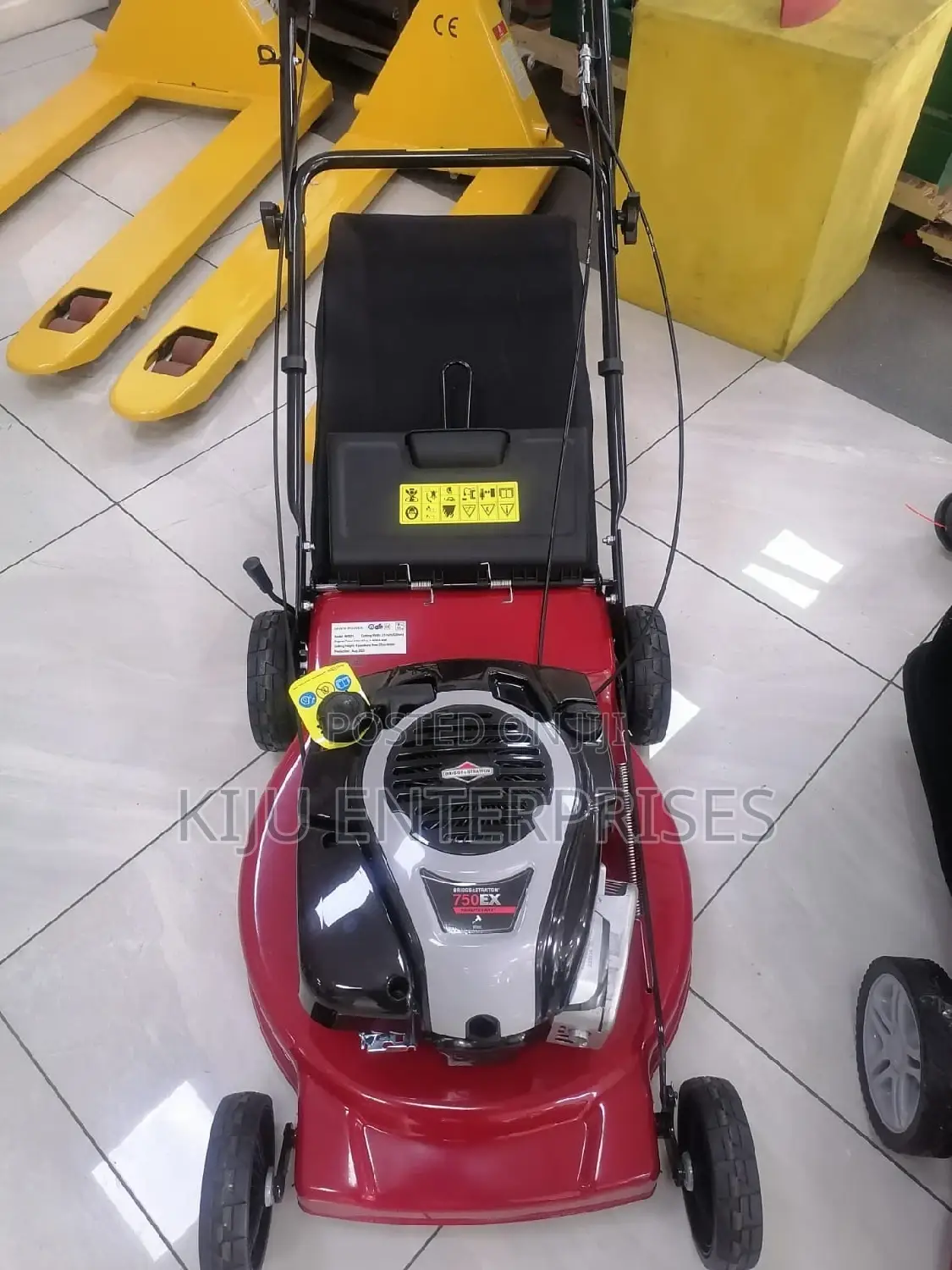 Lawwnmower Machines