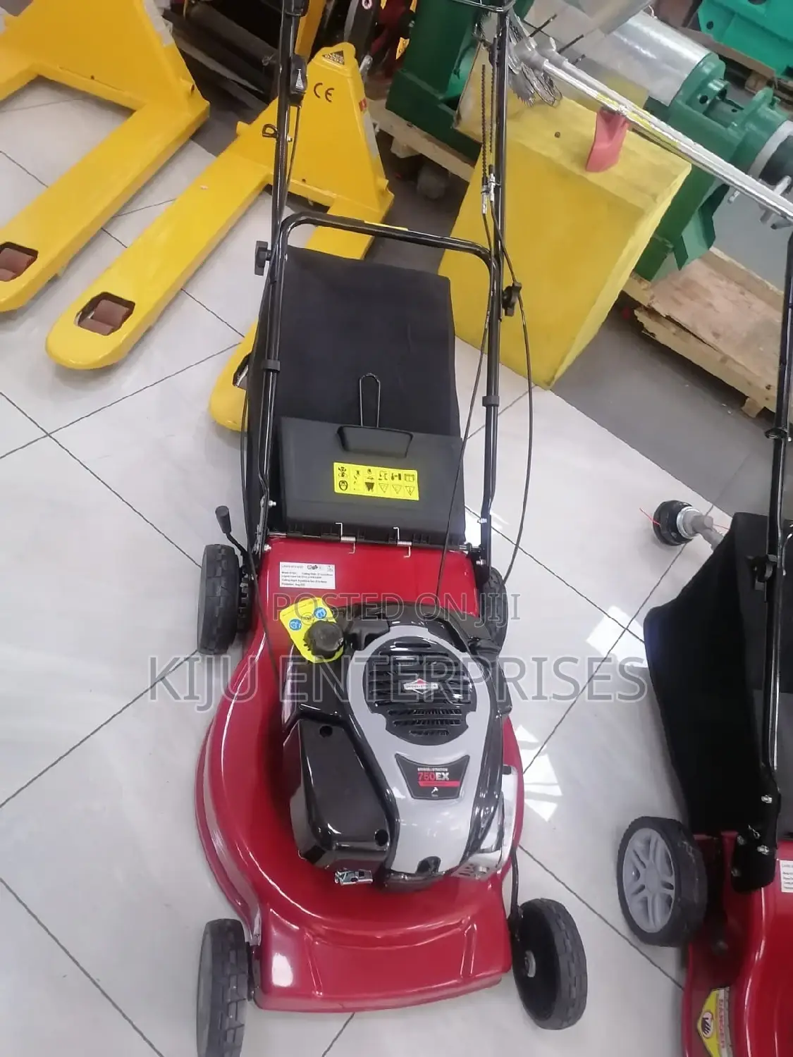 Lawwnmower Machines