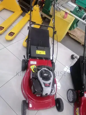 Lawwnmower Machines