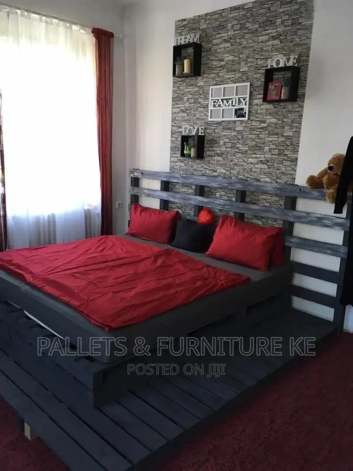 5 by 6 Pallet Bed #87