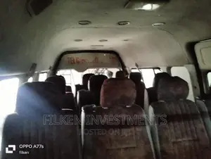 Toyota HiAce 2013 Silver