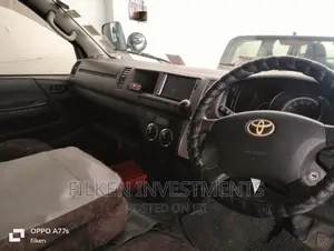 Toyota HiAce 2013 Silver